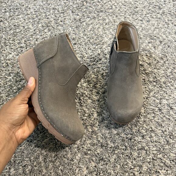 Dansko Charlene Milled Nubuck Ankle Boots Taupe Leather Wedge Zip 37 US 6.5-7 - Picture 7 of 7